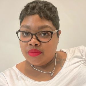 Meet your Posher, Aggie